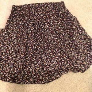 Floral 2-pocket Skirt- Juniors‎ regular